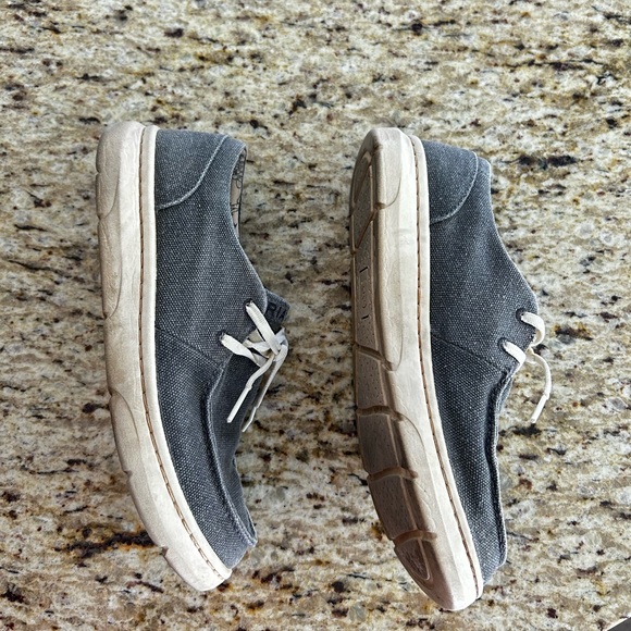 Ariat Hilo’s - Picture 2 of 10